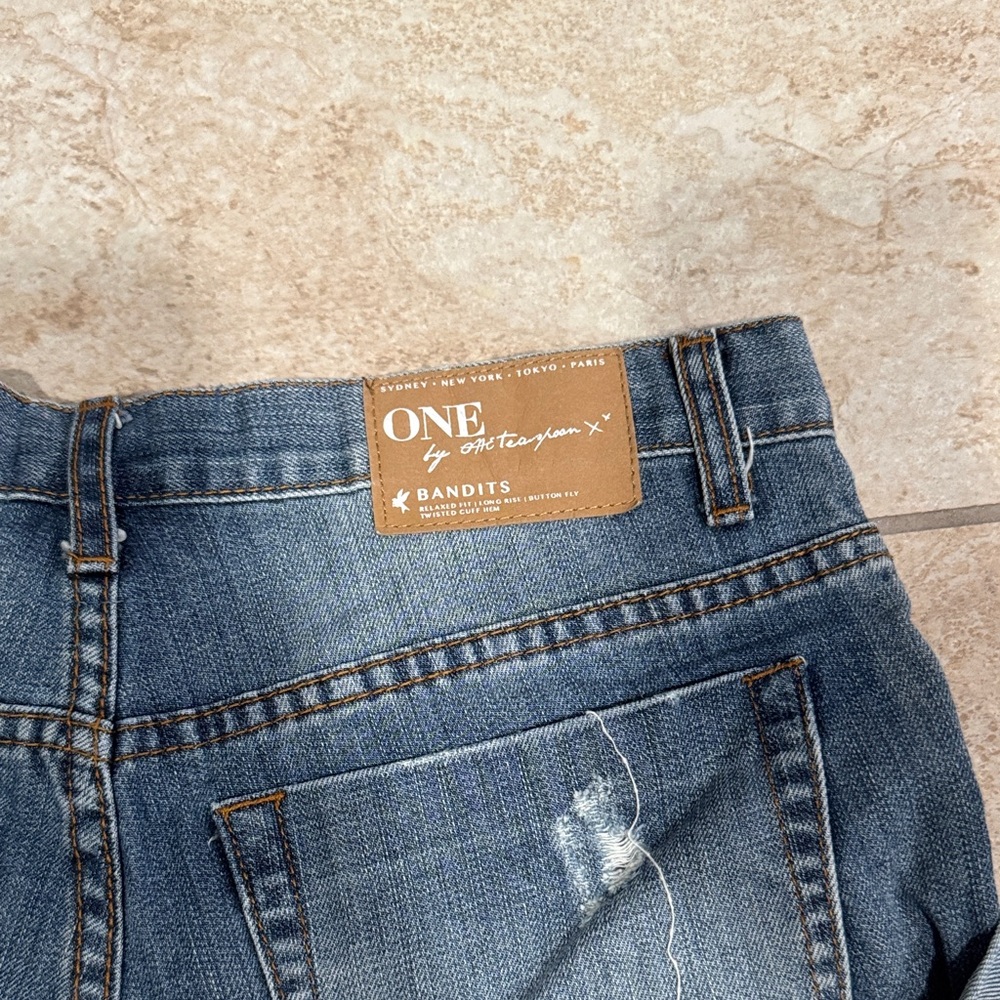One Teaspoon Distressed Denim Shorts Size 25 - Picture 7 of 8